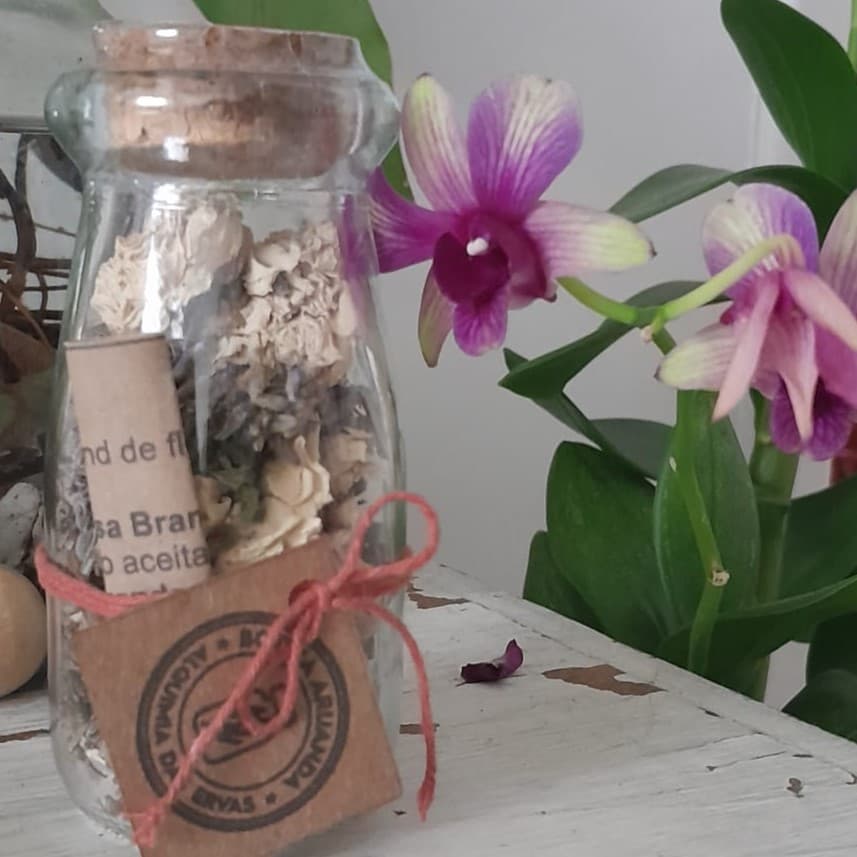 Kit ritual Botica Aruanda com sabonete de ervas e sachê de ervas